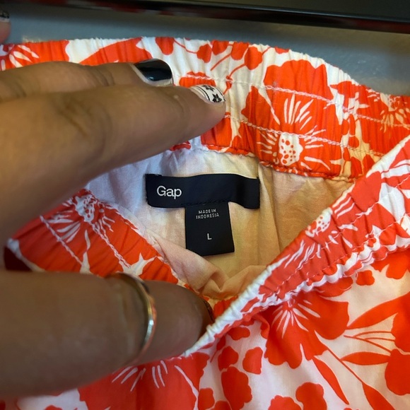 Gap skirt - coral/red & white floral print knee length 100% cotton - Picture 2 of 7